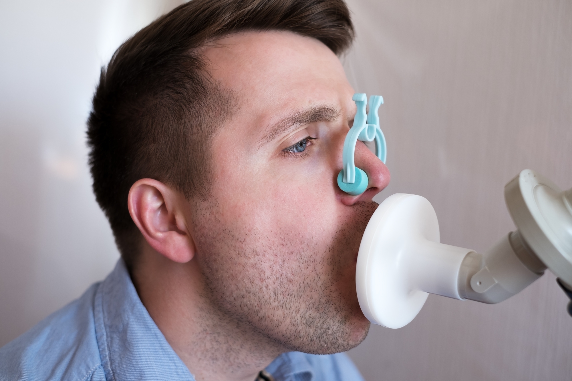Exame de espirometria.